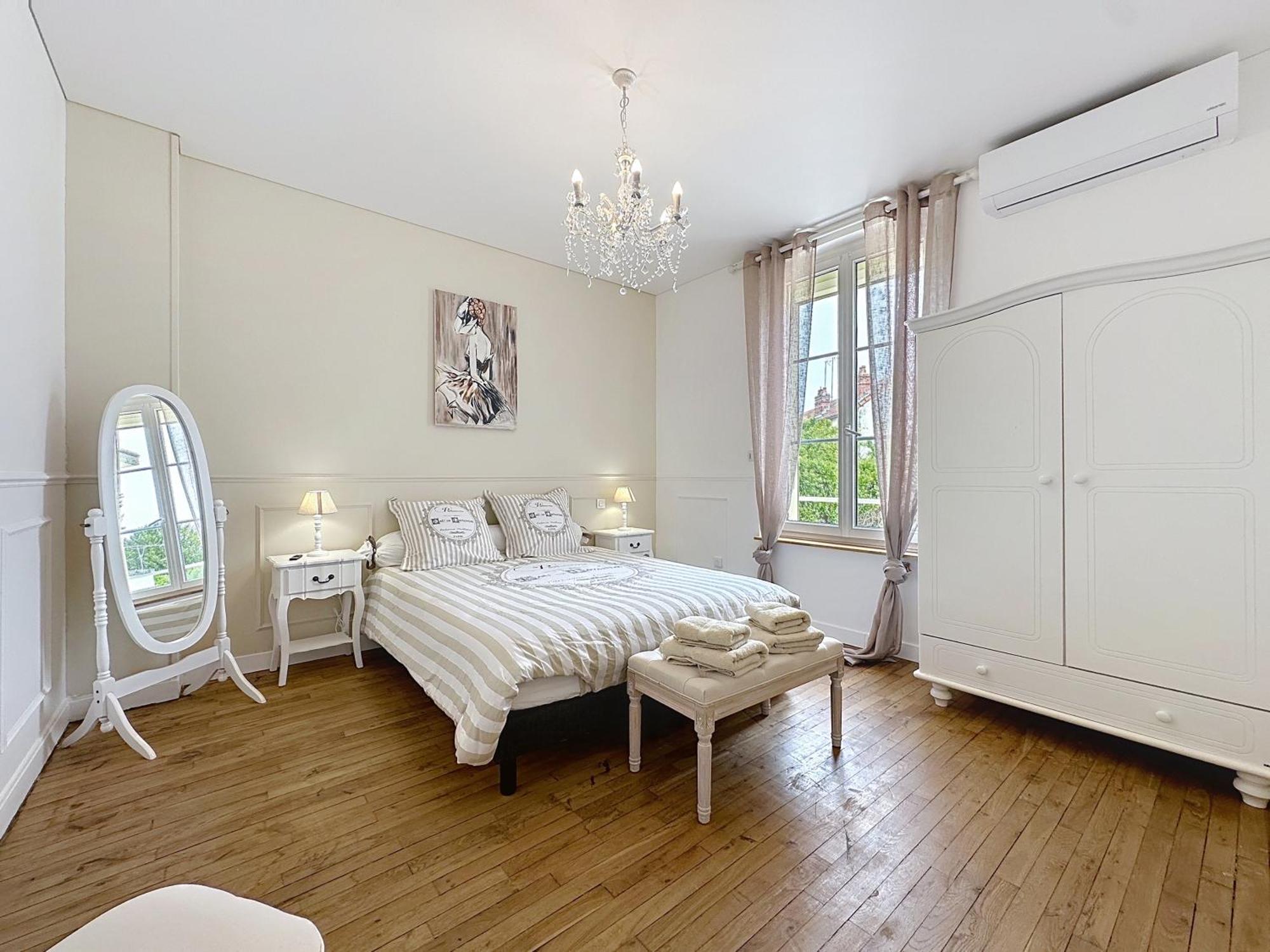 Charmante Maison 2 Chambres Avec Cour Et Jardin Sainte-Savine 외부 사진